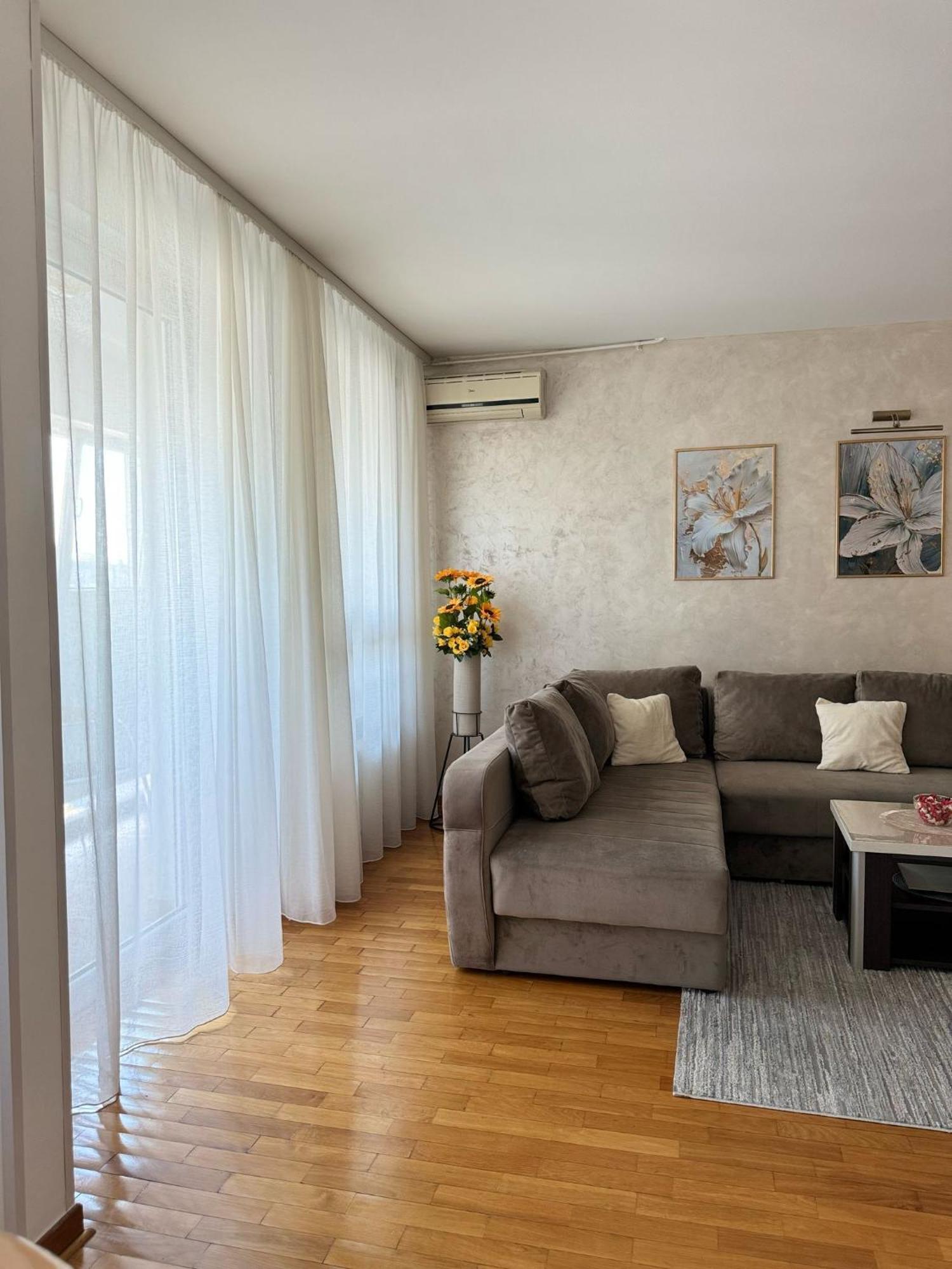 Manhattan Apartman Belvil Beograd Ngoại thất bức ảnh